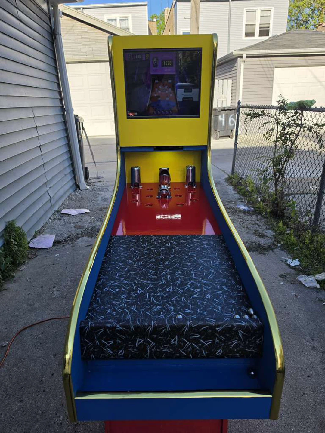 Custom Electronic Ball Throwing Arcade Game - photo 3