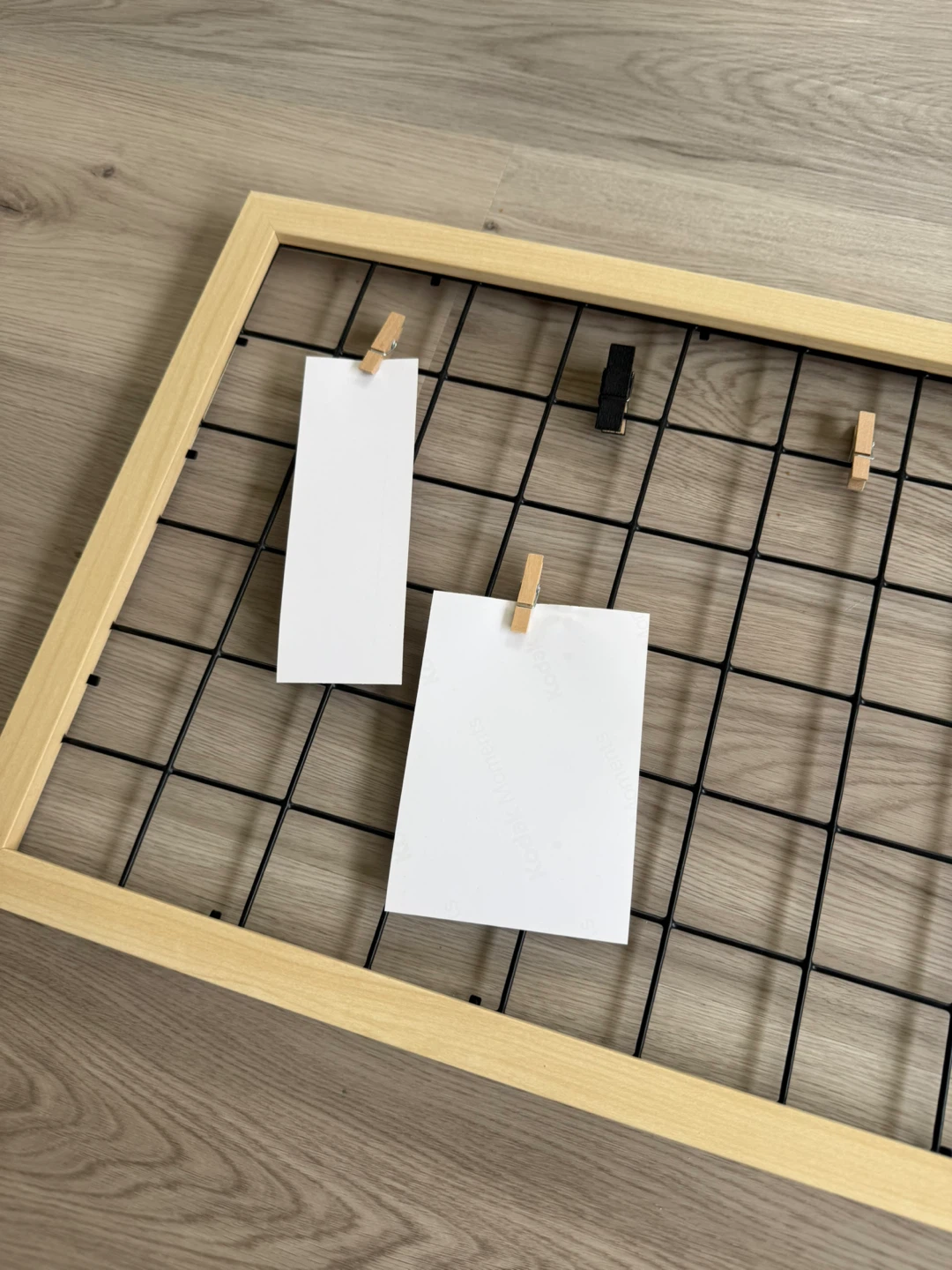 Cute photo holder with little clips - photo 4