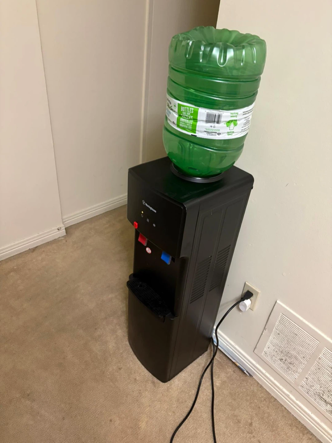 Water Dispenser - photo 3