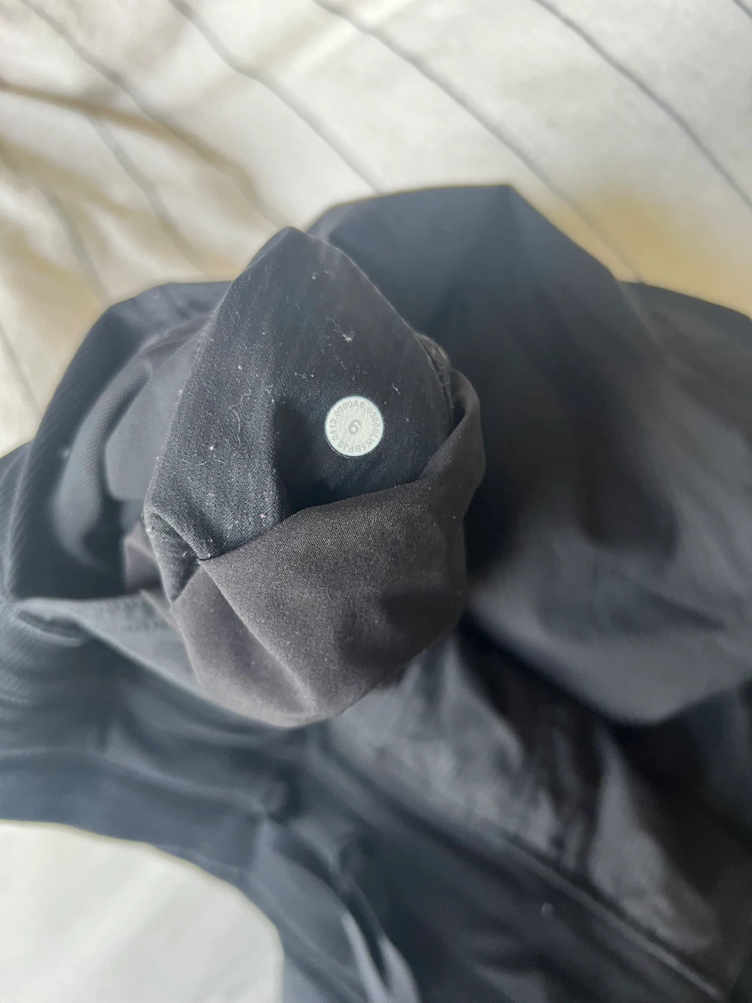 Size 6 lulu black studio pants - photo 3