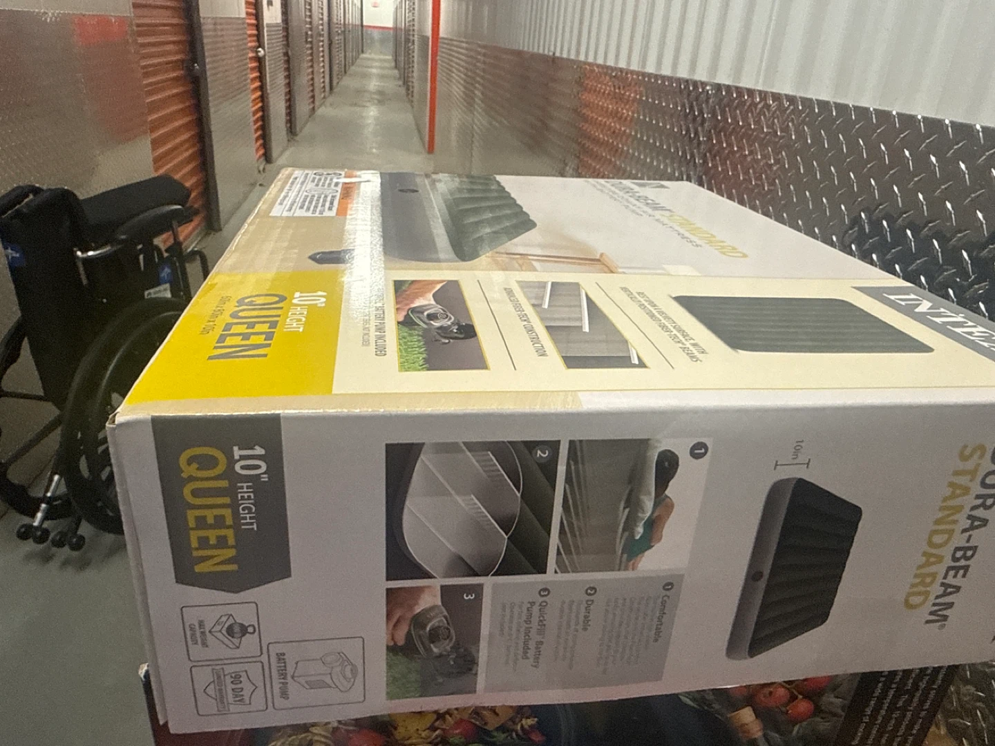 INTEX Dura-Beam Standard Queen Air Mattress with Battery Pump - photo 2