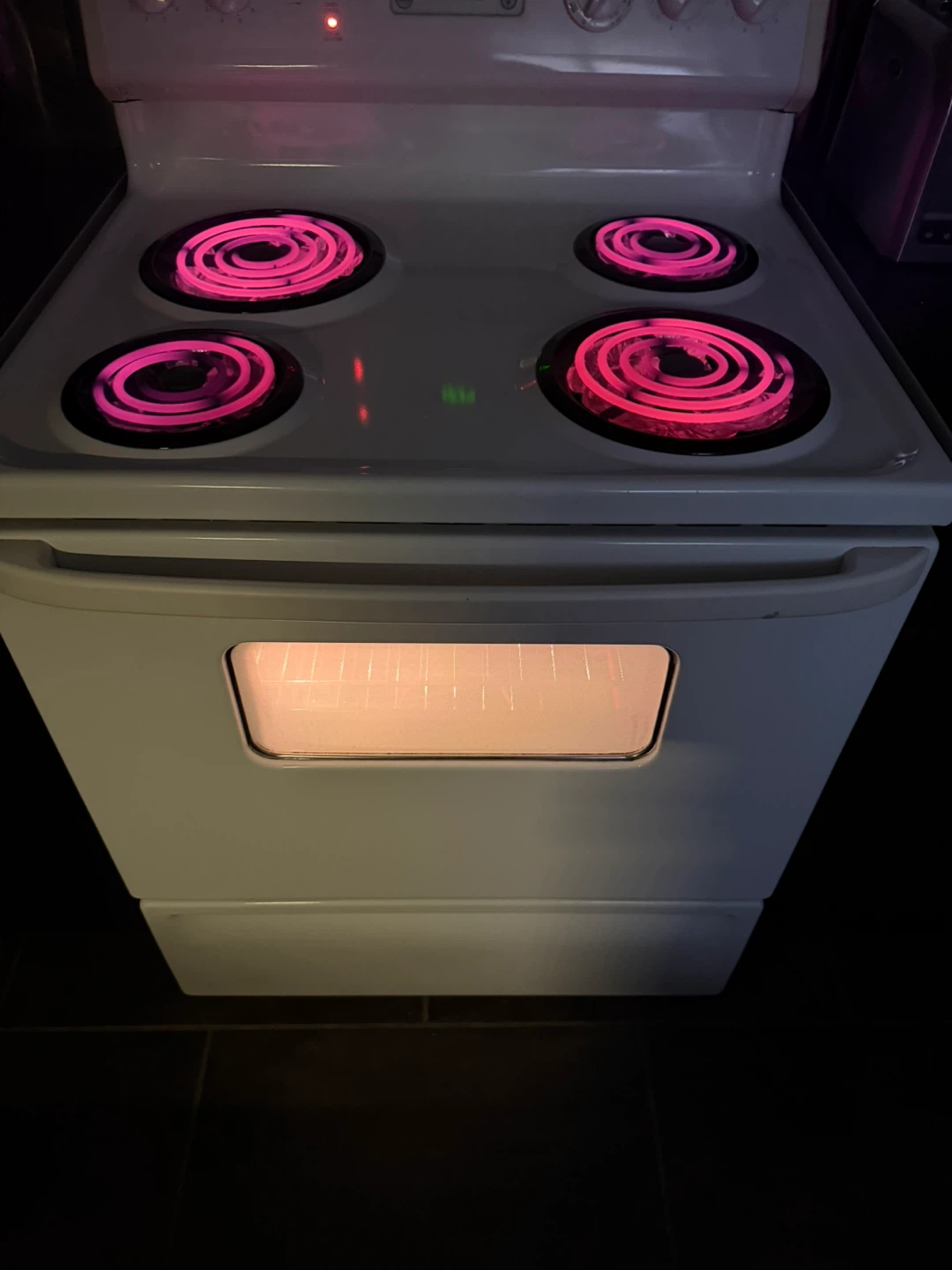 Moffat White Electric Stove - photo 2