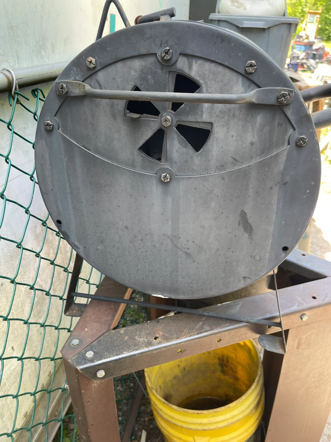 Char-Griller Smokin' Pro Charcoal Grill - photo 4