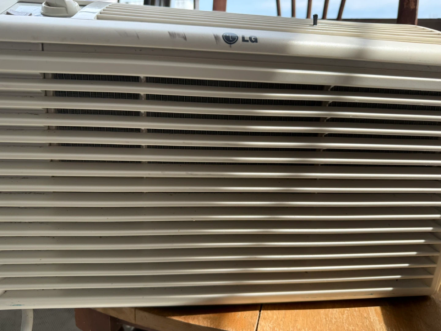 LG LW5014 5000 BTU Window Air Conditioner - photo 4