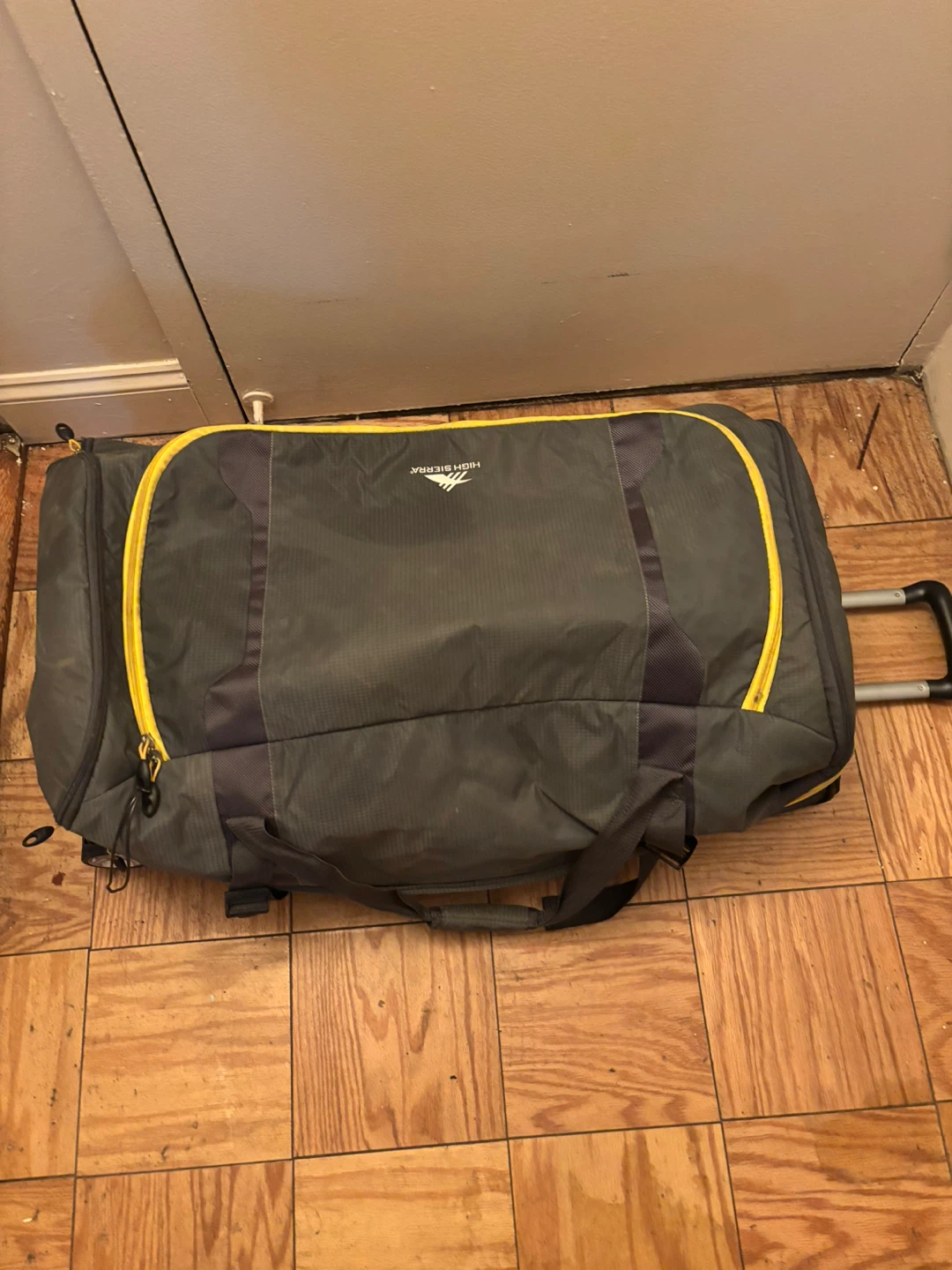 High Sierra Rolling Duffel Bag - photo 3