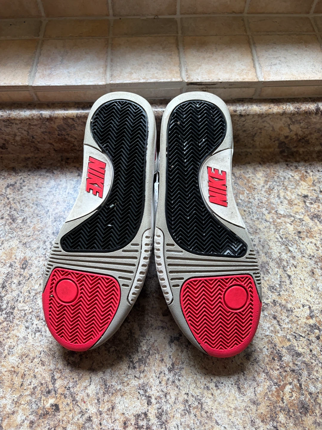 Nike Air Tennis Shoes - photo 5