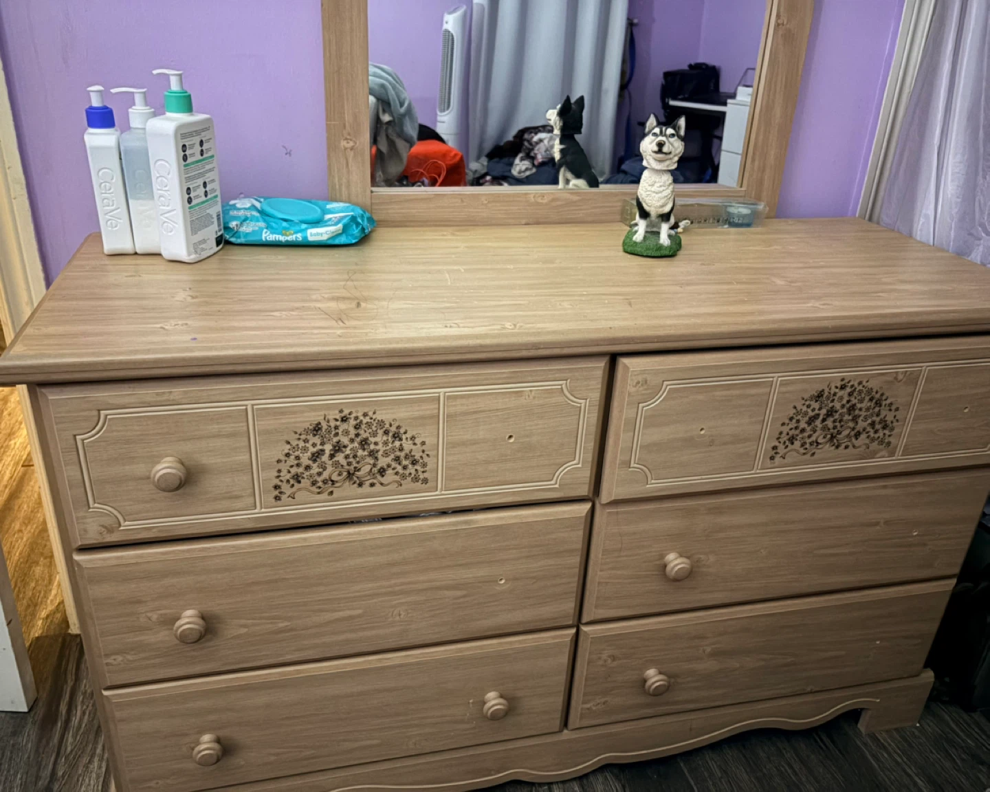 Light Wood Dresser with Mirror - photo 4