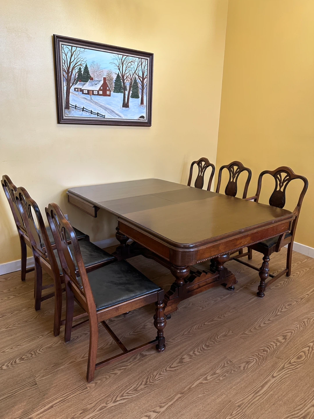 Vintage Spiez Furniture Walnut Dining Set (CAN DELIVER)