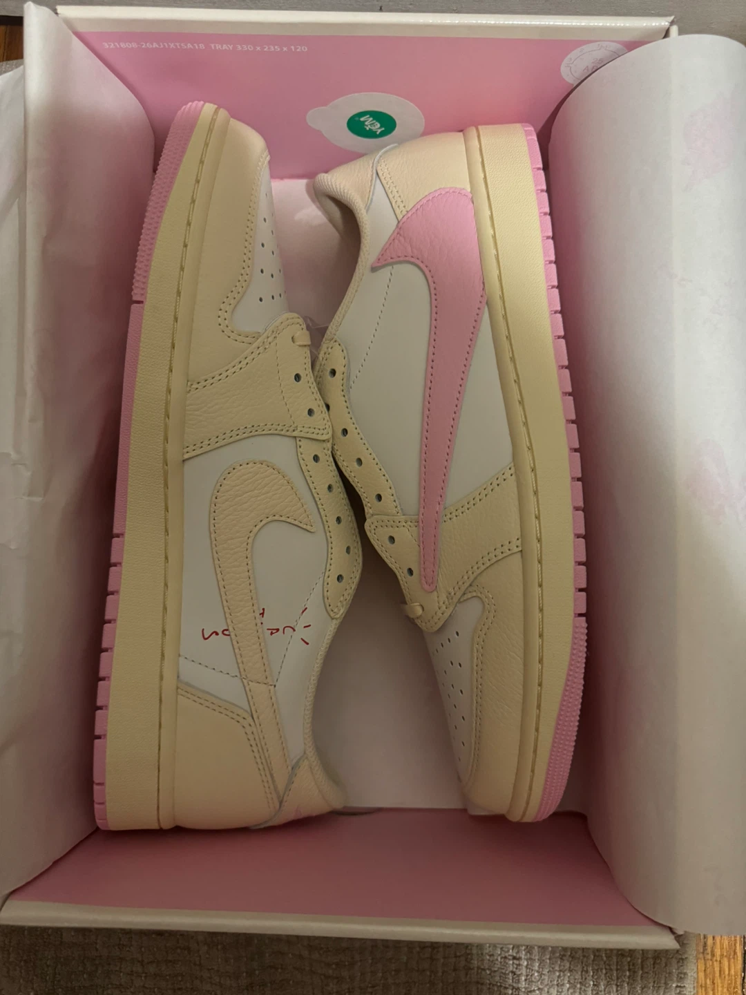 Jordan 1 Retro Low Og Sp Travis Scott Shy Pink
