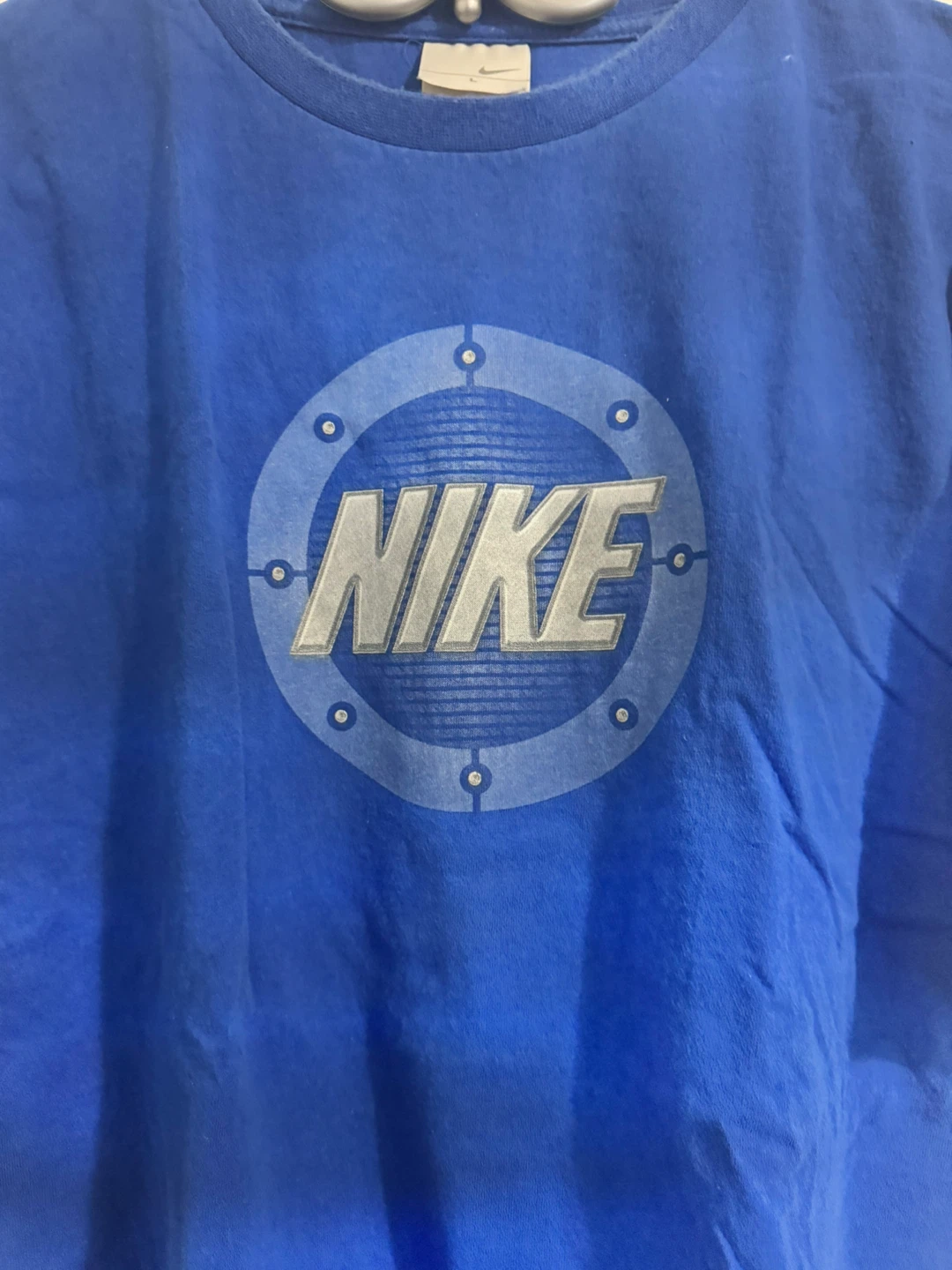 Vintage Nike Centered Graphic Design (Large mens) - photo 2