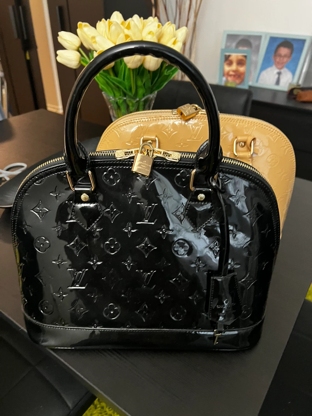 LV Vernis Alma Handbags - photo 4