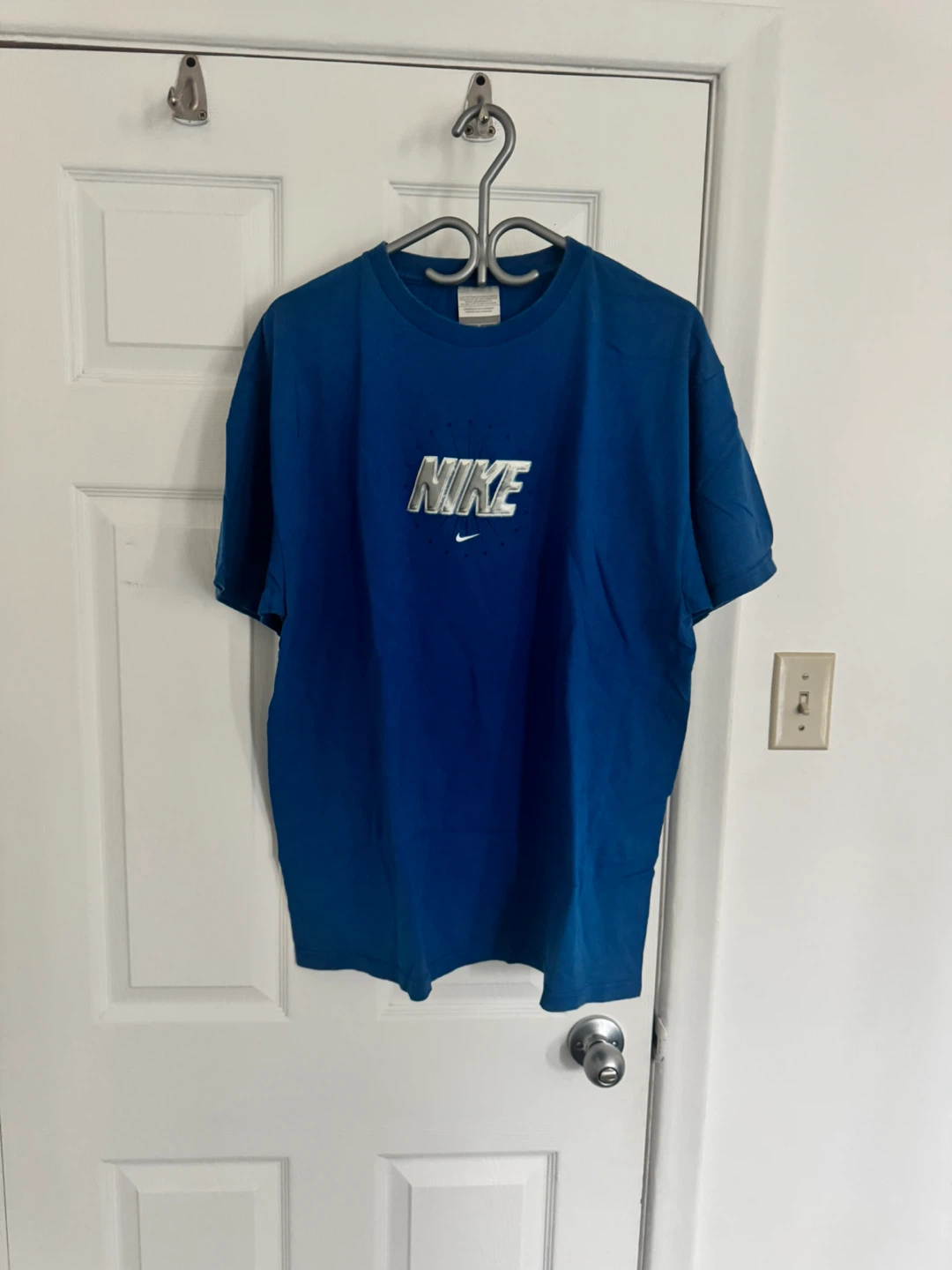 Vintage Nike Tee (Large mens) - photo 2