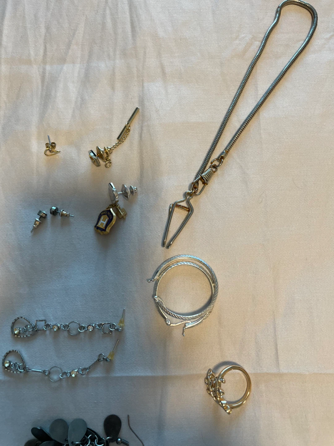 Assorted Lot of Women's Jewelry
