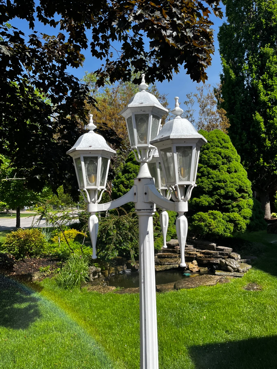 White 3-Light Outdoor Lamp Post