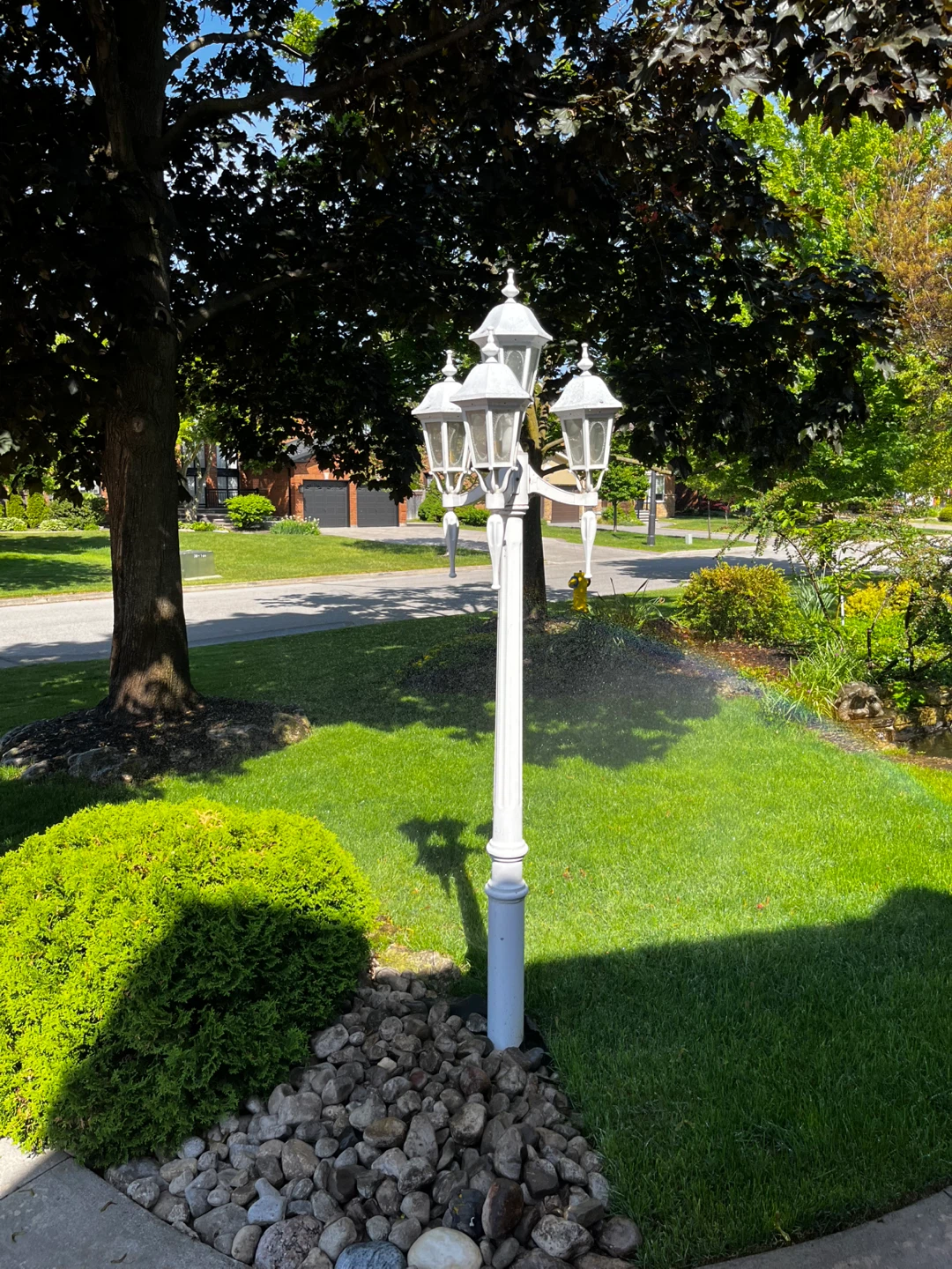 White 3-Light Outdoor Lamp Post - photo 2