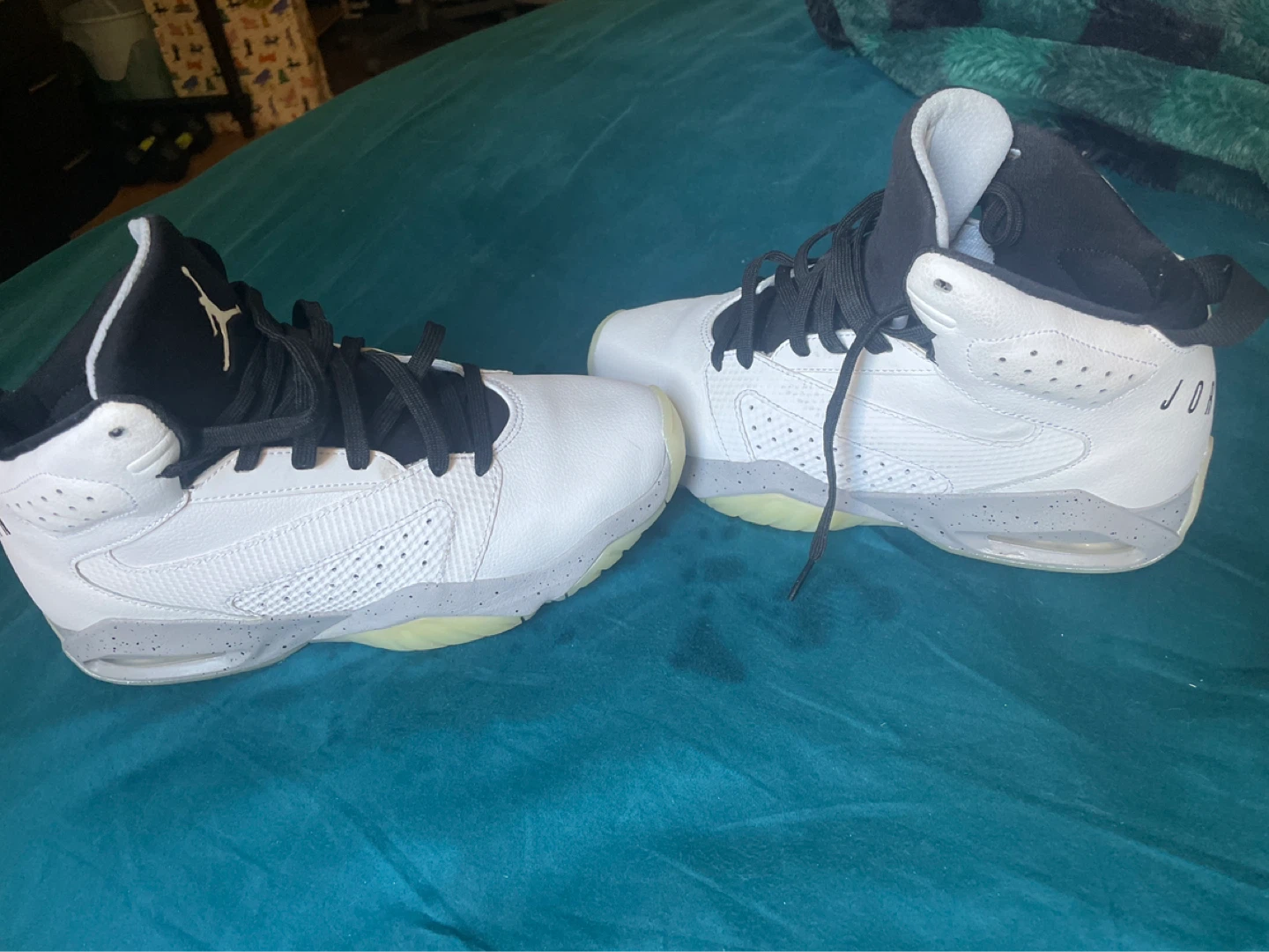 Nike Air Jordan lift off men’s size 7.5 white grey AR4430-101 - photo 2