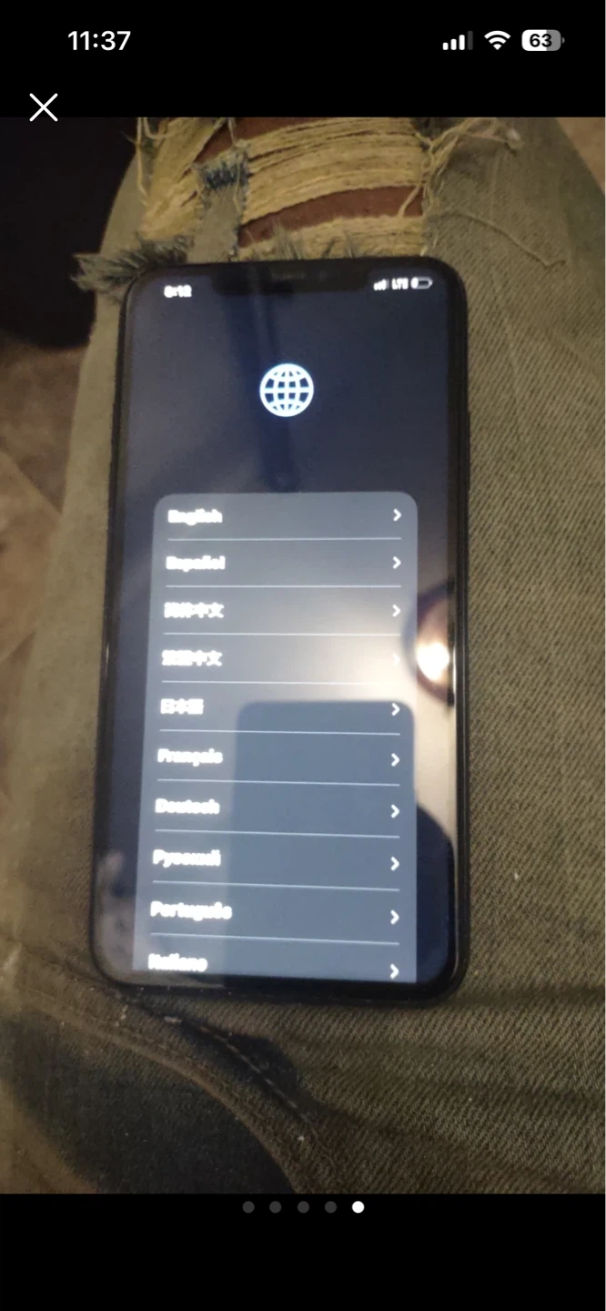 Apple iPhone 11 Pro - Cracked Screen