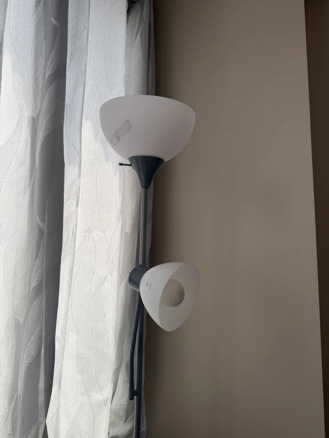Floor Lamp with Adjustable Reading Light - photo 2