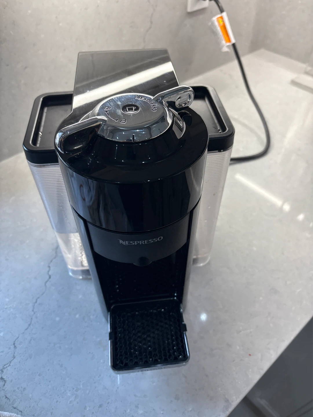 Nespresso Coffee Machine - photo 2