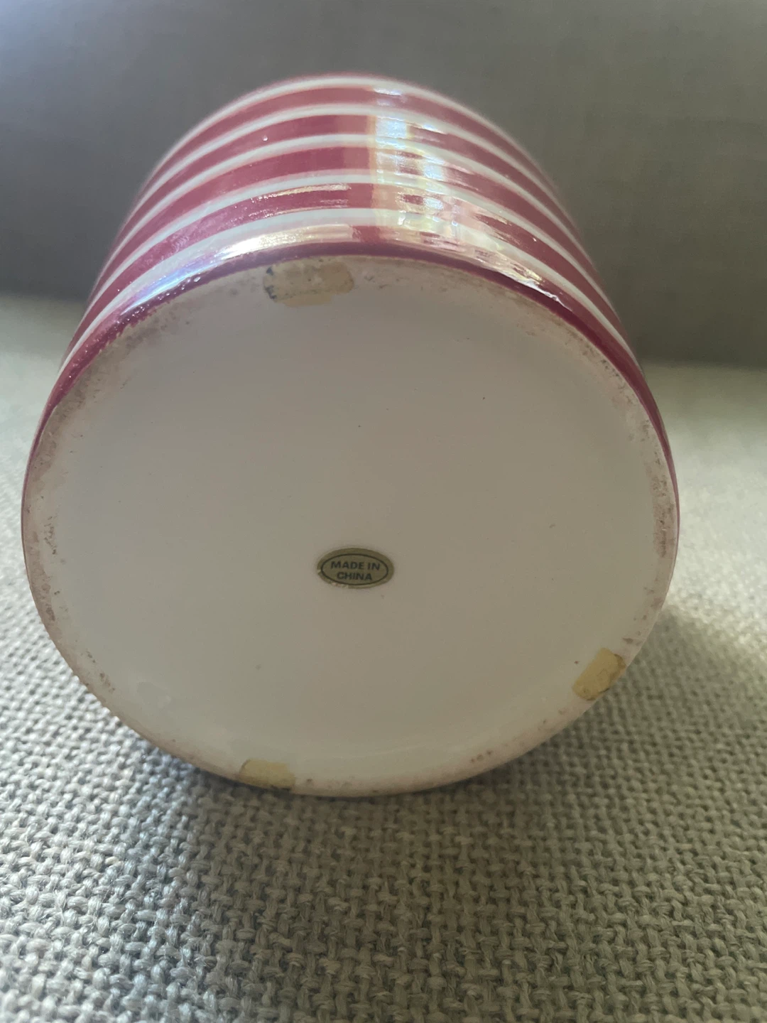 Striped red and white Ceramic Pot - photo 4