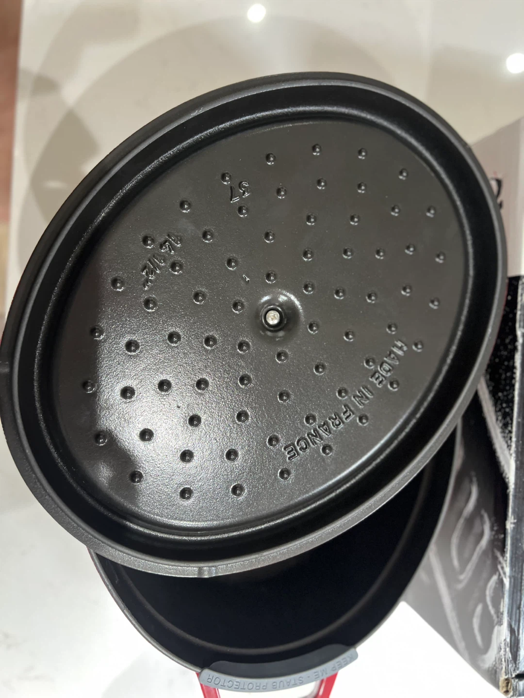 Brand New Staub 8.5 QT - photo 3
