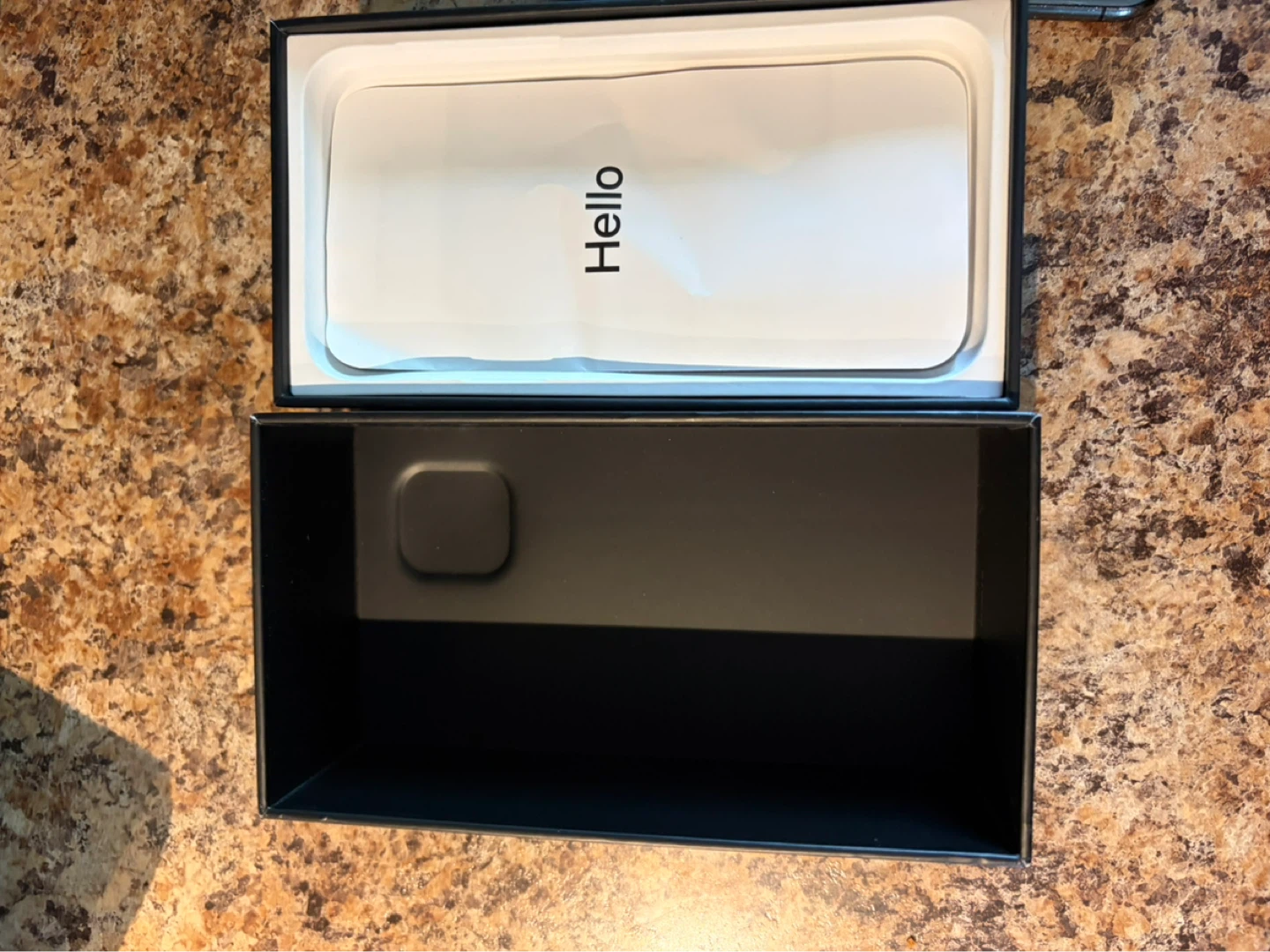 iPhone 11 Pro Max - photo 2
