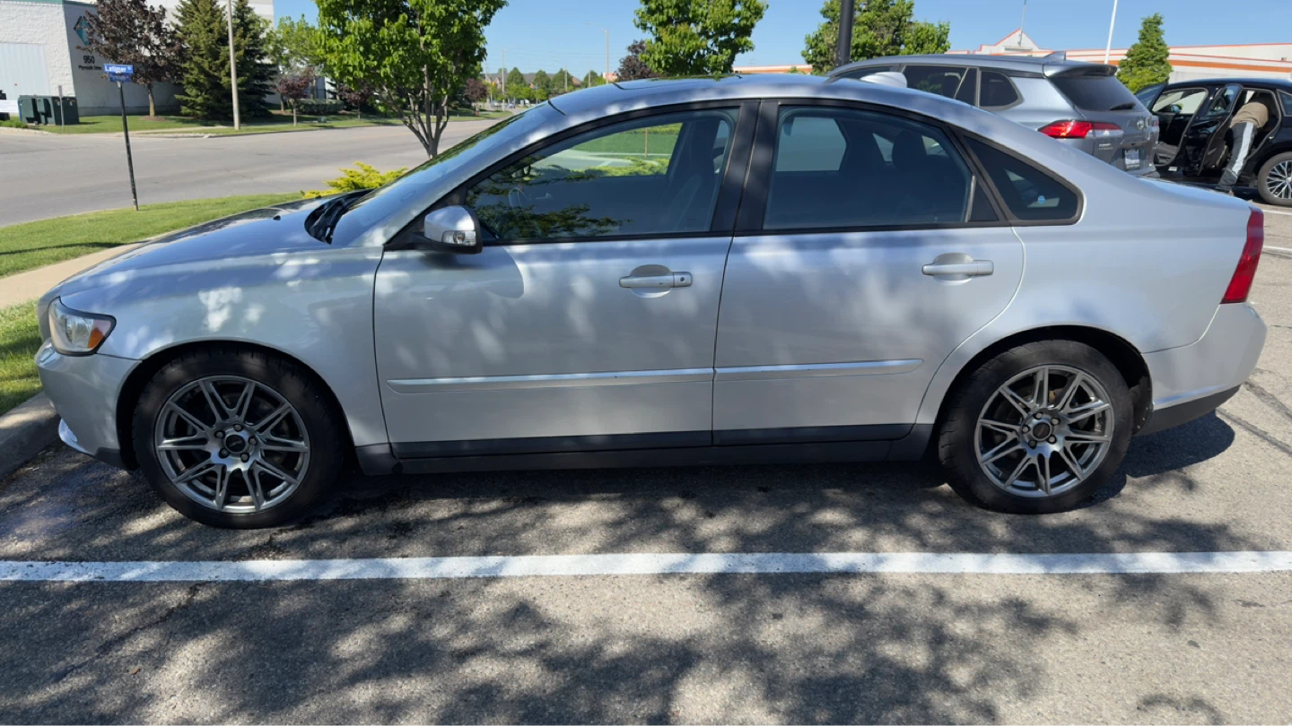 2009 Volvo S40 2.4i | Low Mileage - photo 2