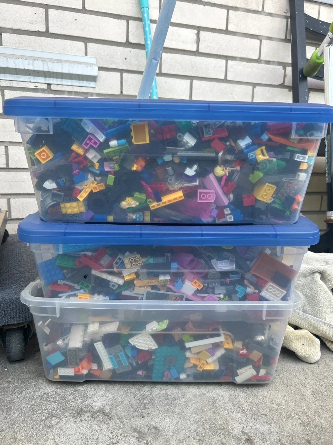 Large bin of assorted Lego blocks