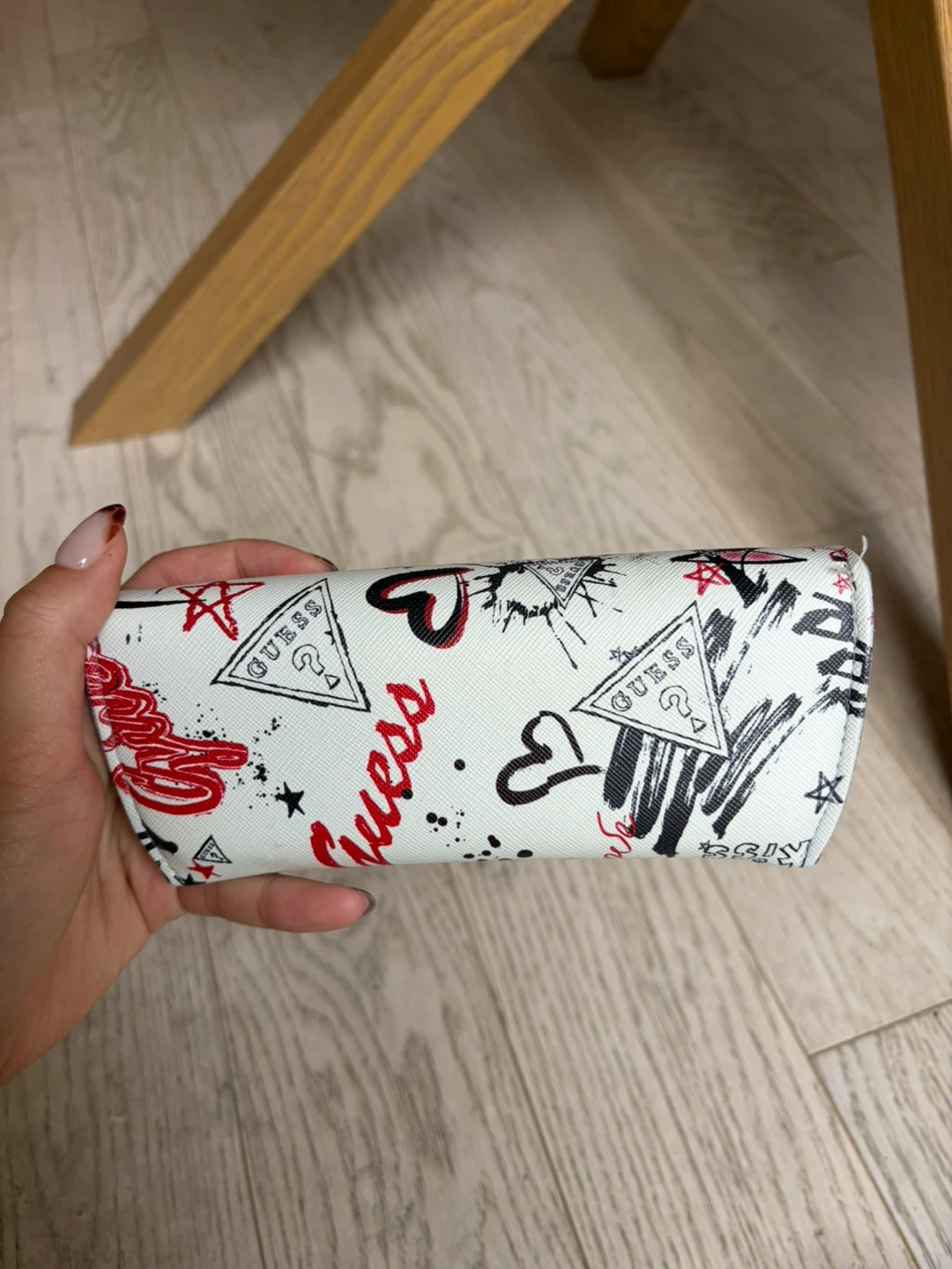 Guess Glasses Case - photo 2