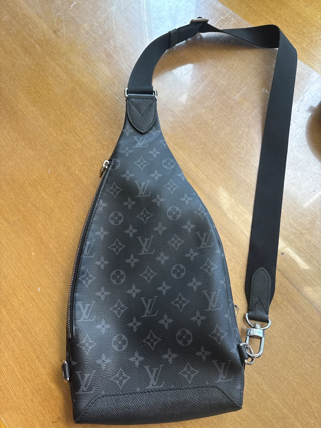 Moving Sale-Louis Vuitton Duo Slingbag - photo 4