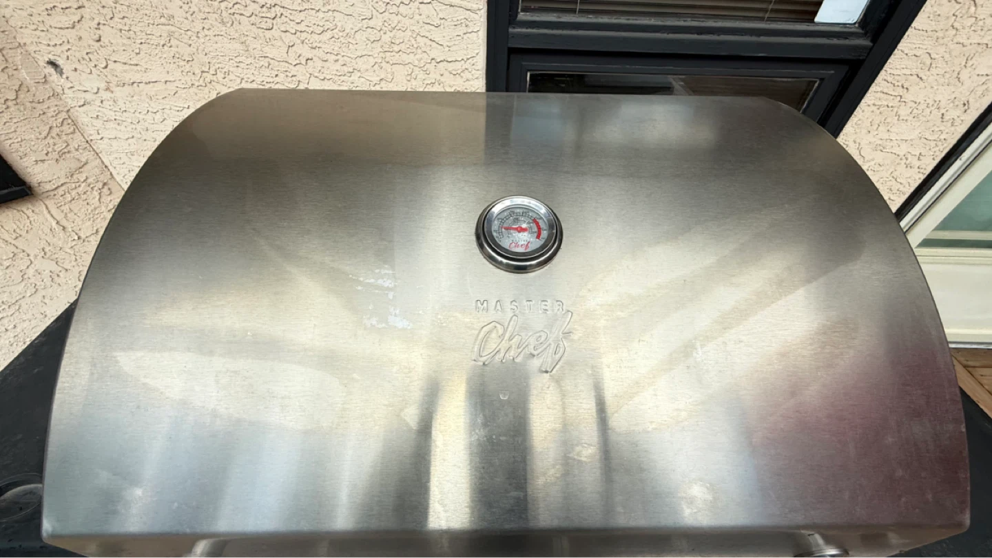 Moving Sale - Master Chef Gas Grill - photo 2