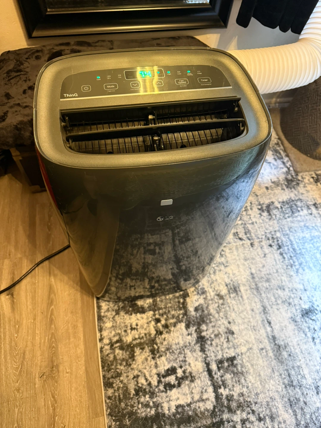 LG Portable Air Conditioner 8000 BTU - photo 2
