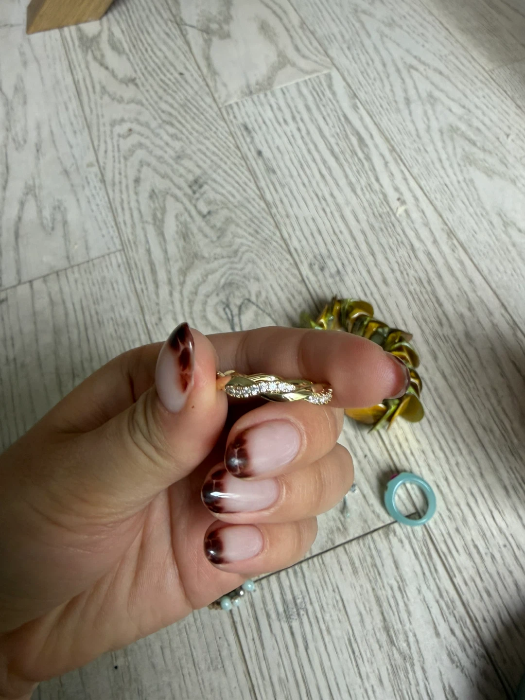 Set of fashion rings and jewellery - photo 2