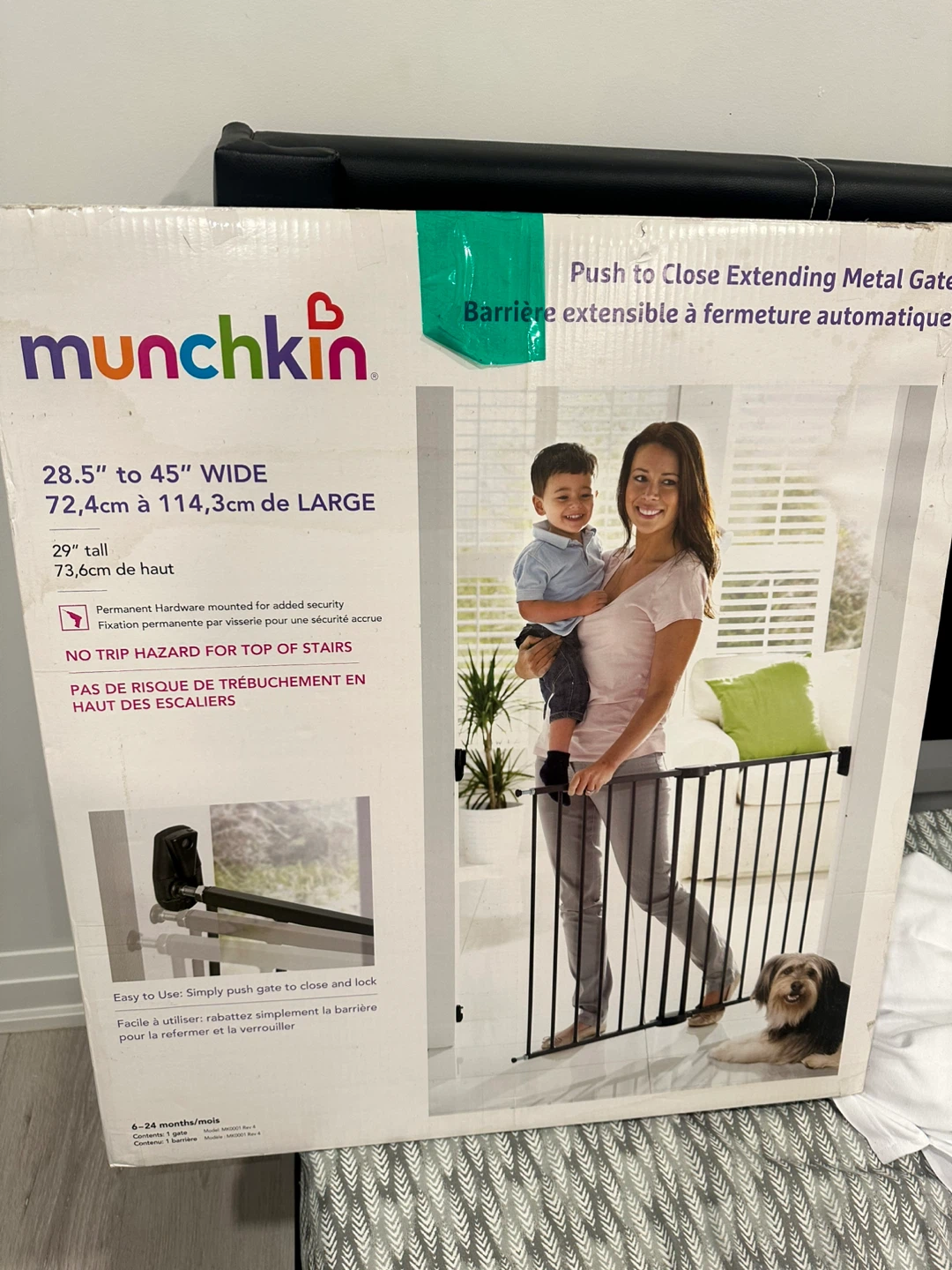 Munchkin Push to Close Extending Metal Gate