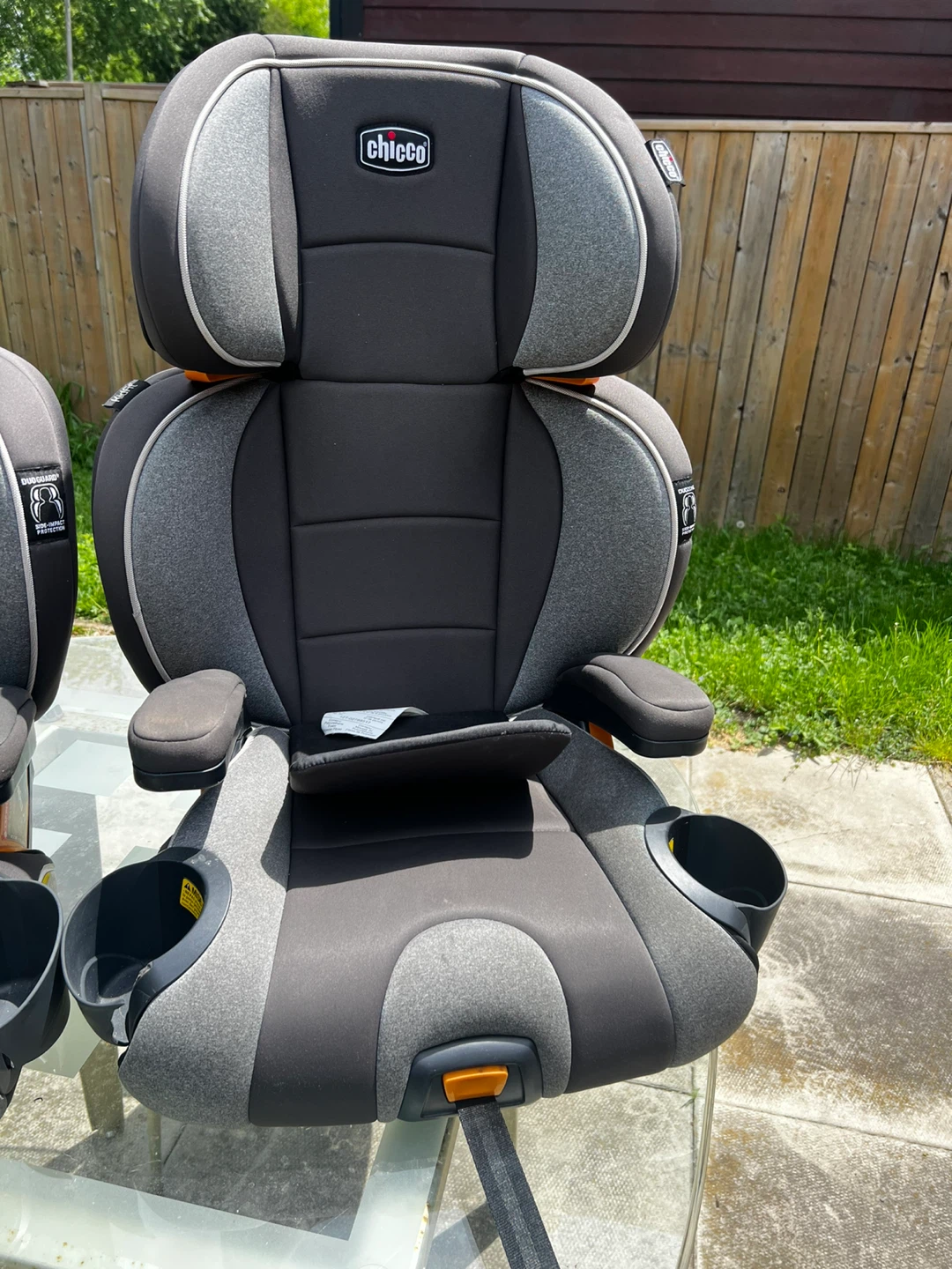 Chicco Booster Car Seats - Set of 2 - photo 3