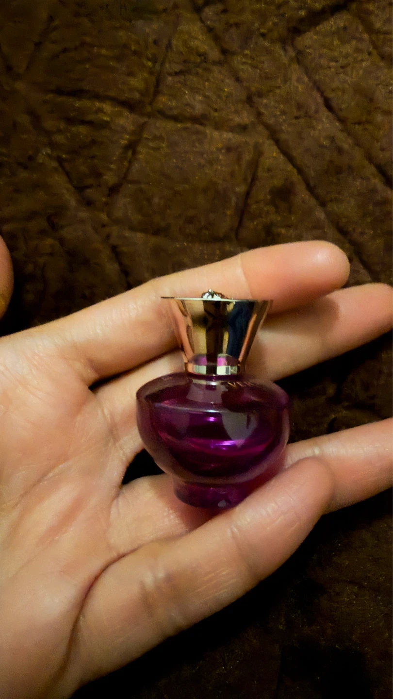 Versace Dylan Purple Eau de Parfum Sample - photo 2
