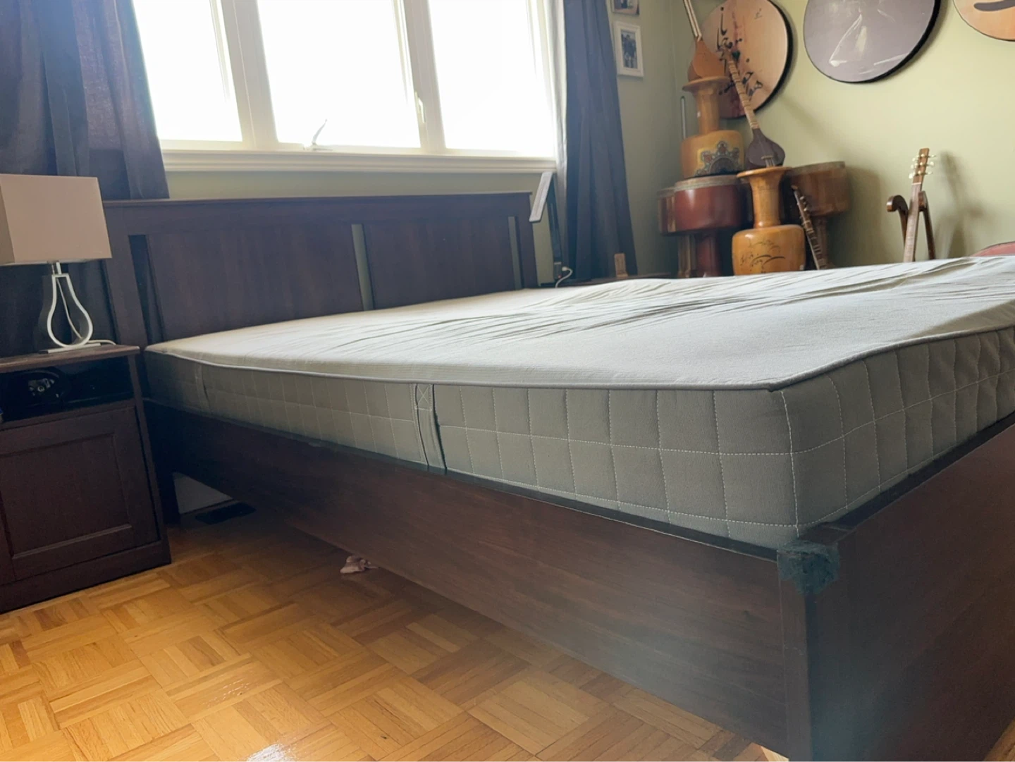 Dark Wood Queen Bed Frame with Mattress - photo 3