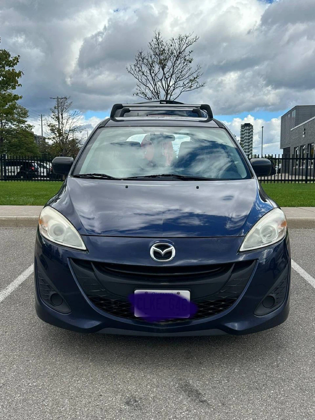 Mazda 5 Minivan - photo 2