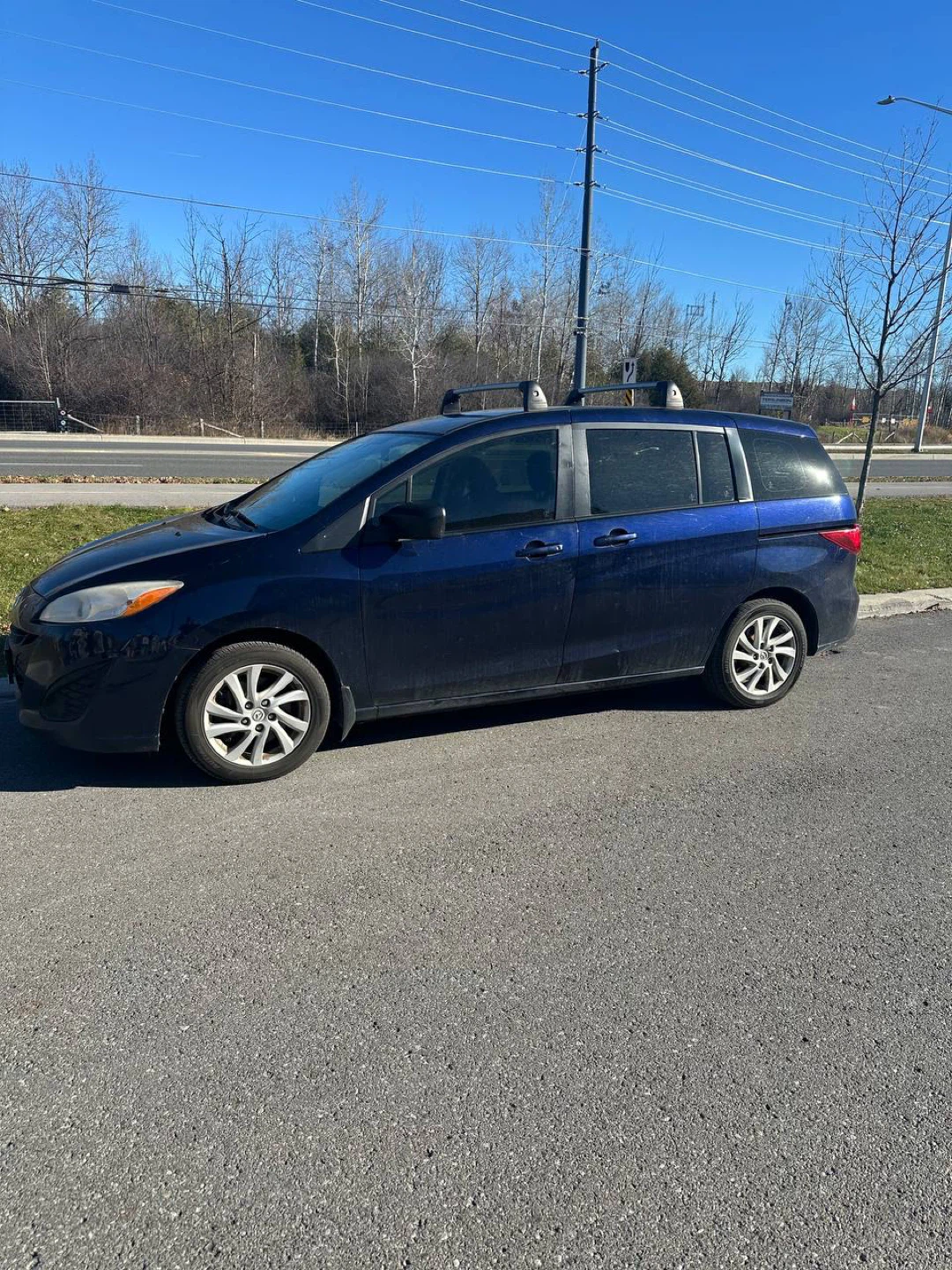 Mazda 5 Minivan