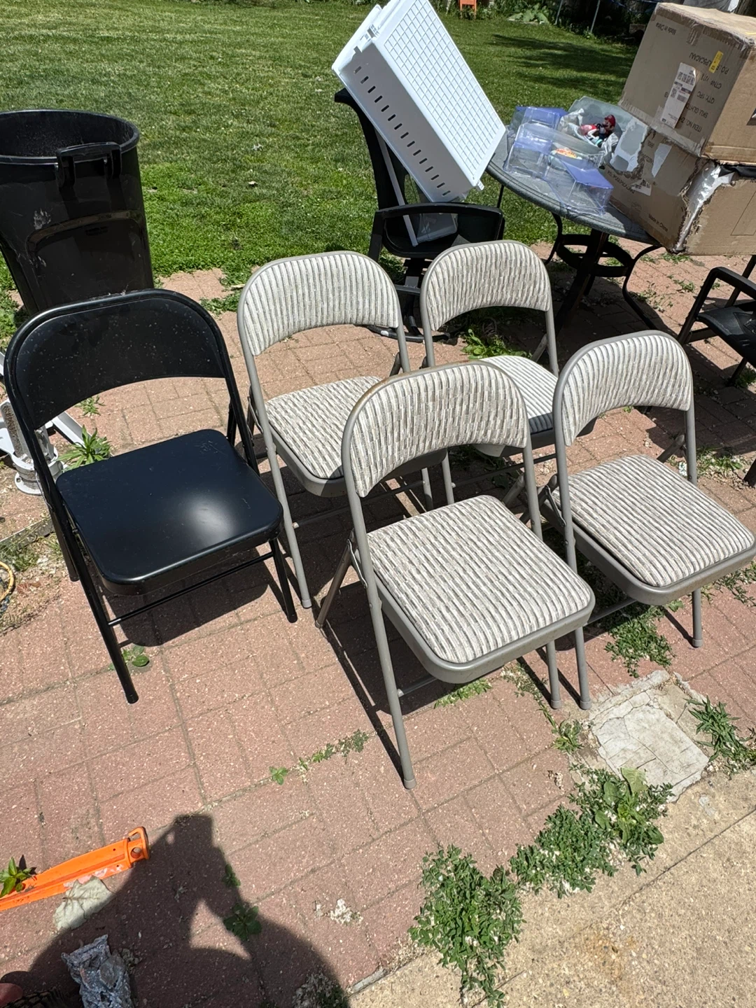 Set of 5 Folding Chairs