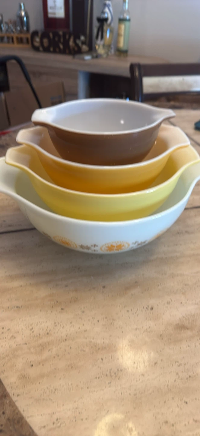Pyrex Cinderella Mixing Bowl Set