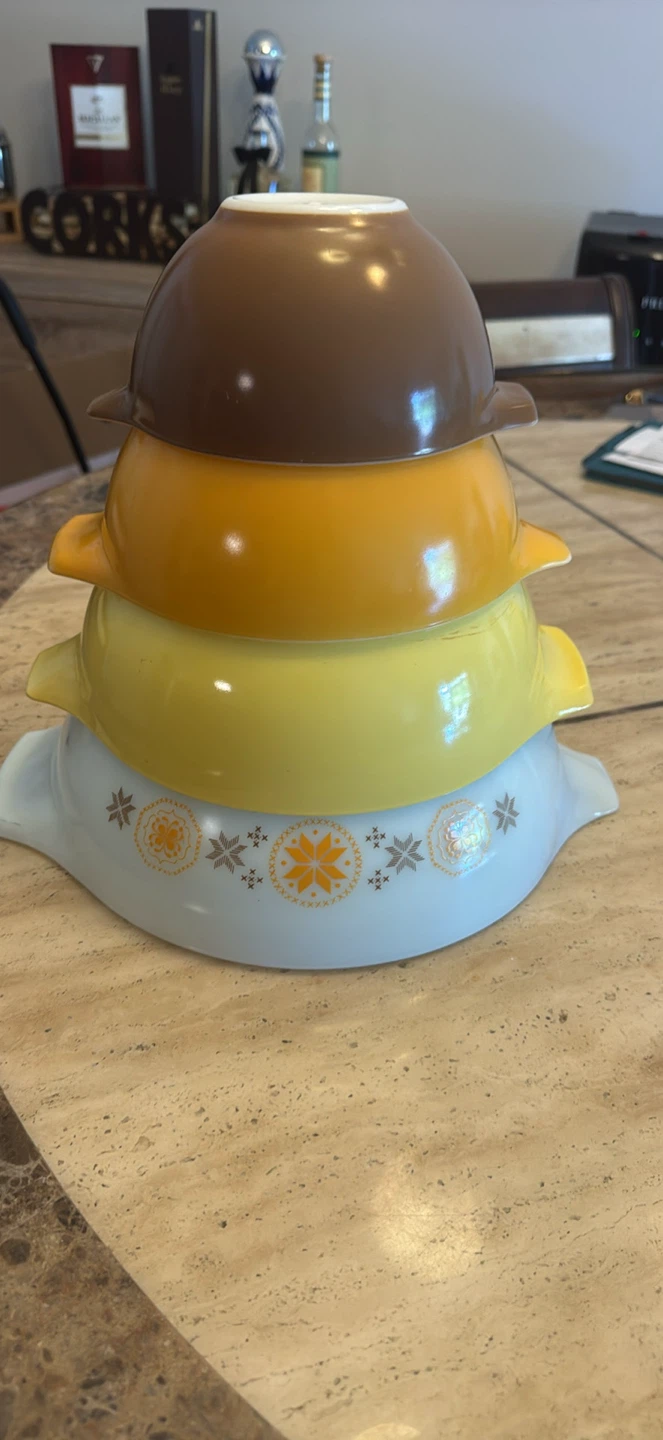 Pyrex Cinderella Mixing Bowl Set - photo 2