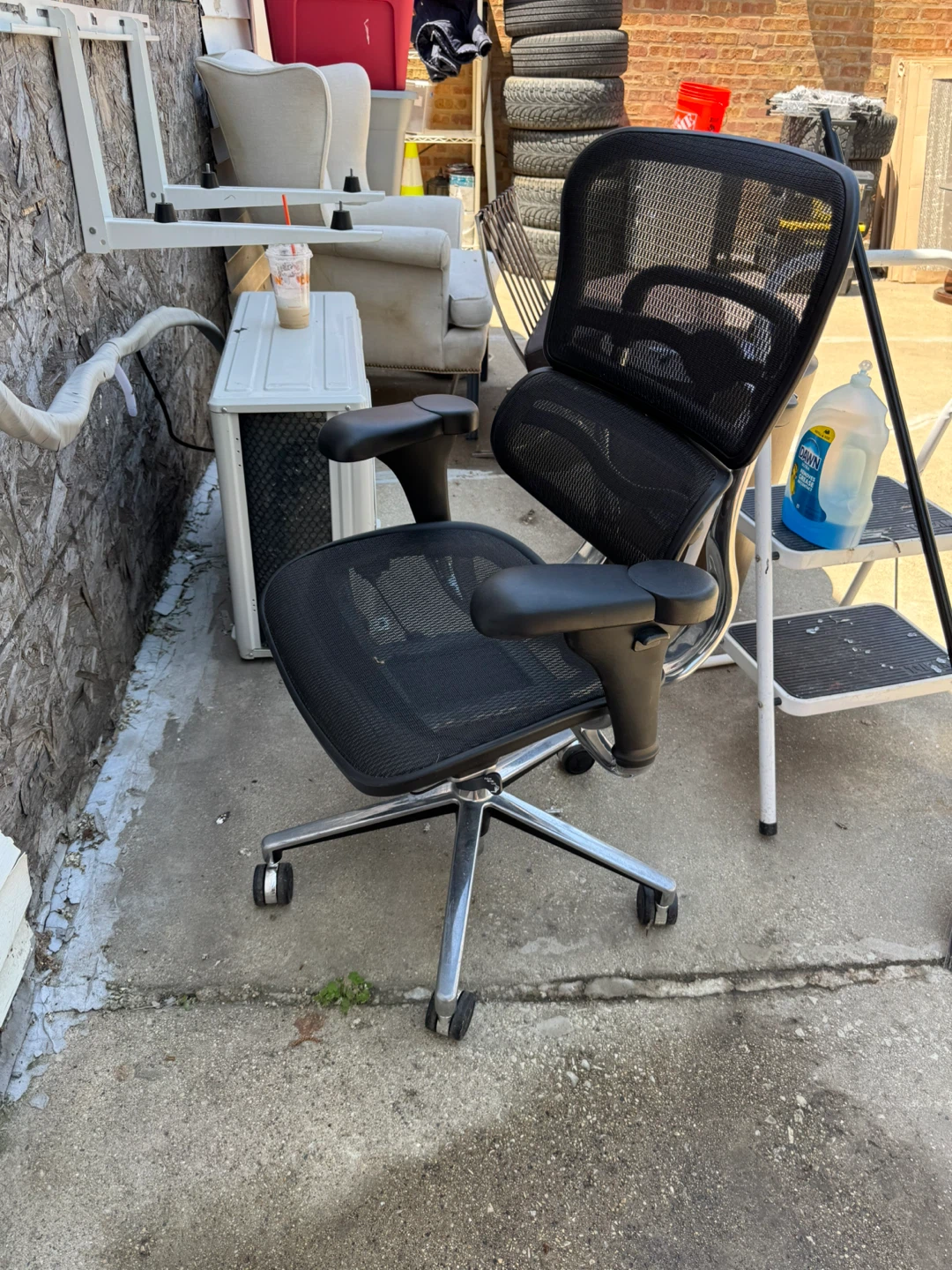 Black Mesh Office Chair - photo 4