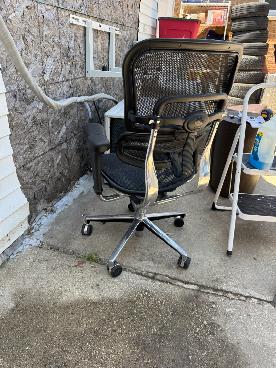 Black Mesh Office Chair - photo 3