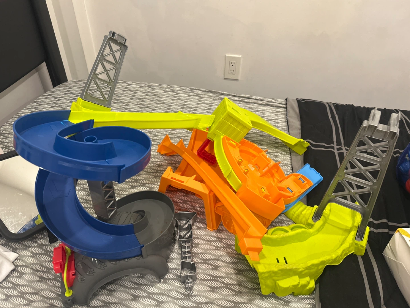 Hot Wheels Track Builder Set