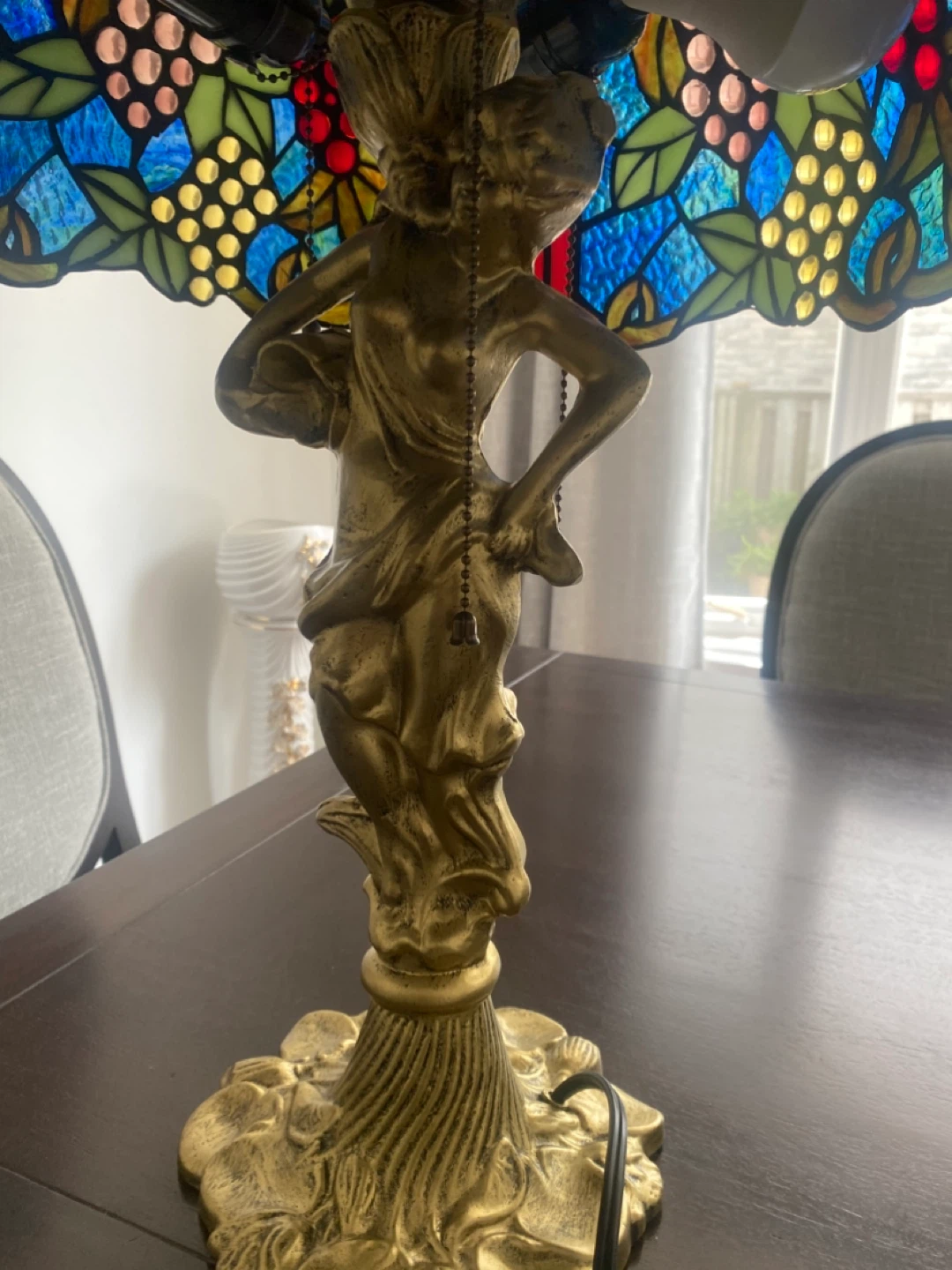 Stunning Stained Glass Table Lamp - photo 2