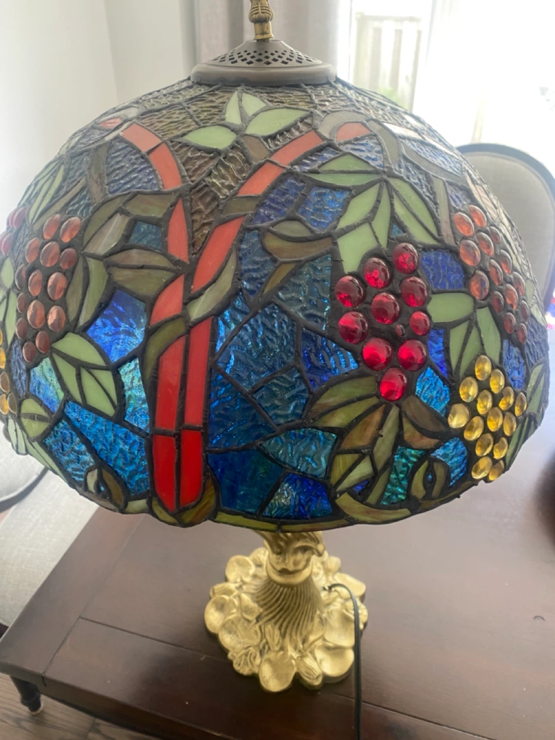 Stunning Stained Glass Table Lamp - photo 3
