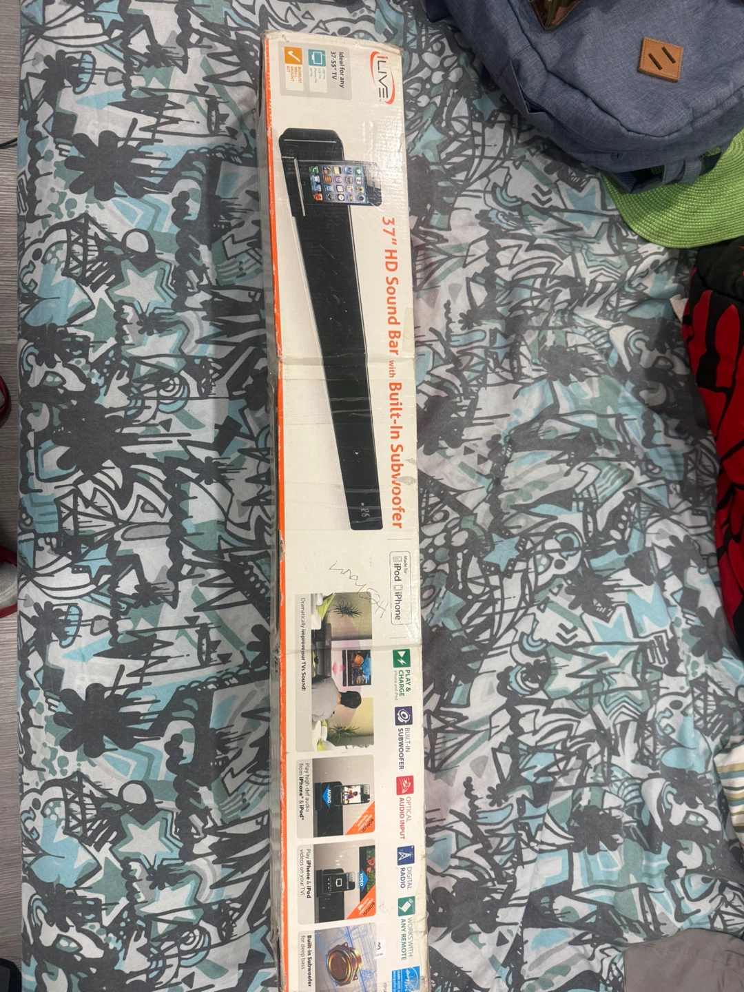 iLIVE 37" HD Sound Bar with Built-in Subwoofer