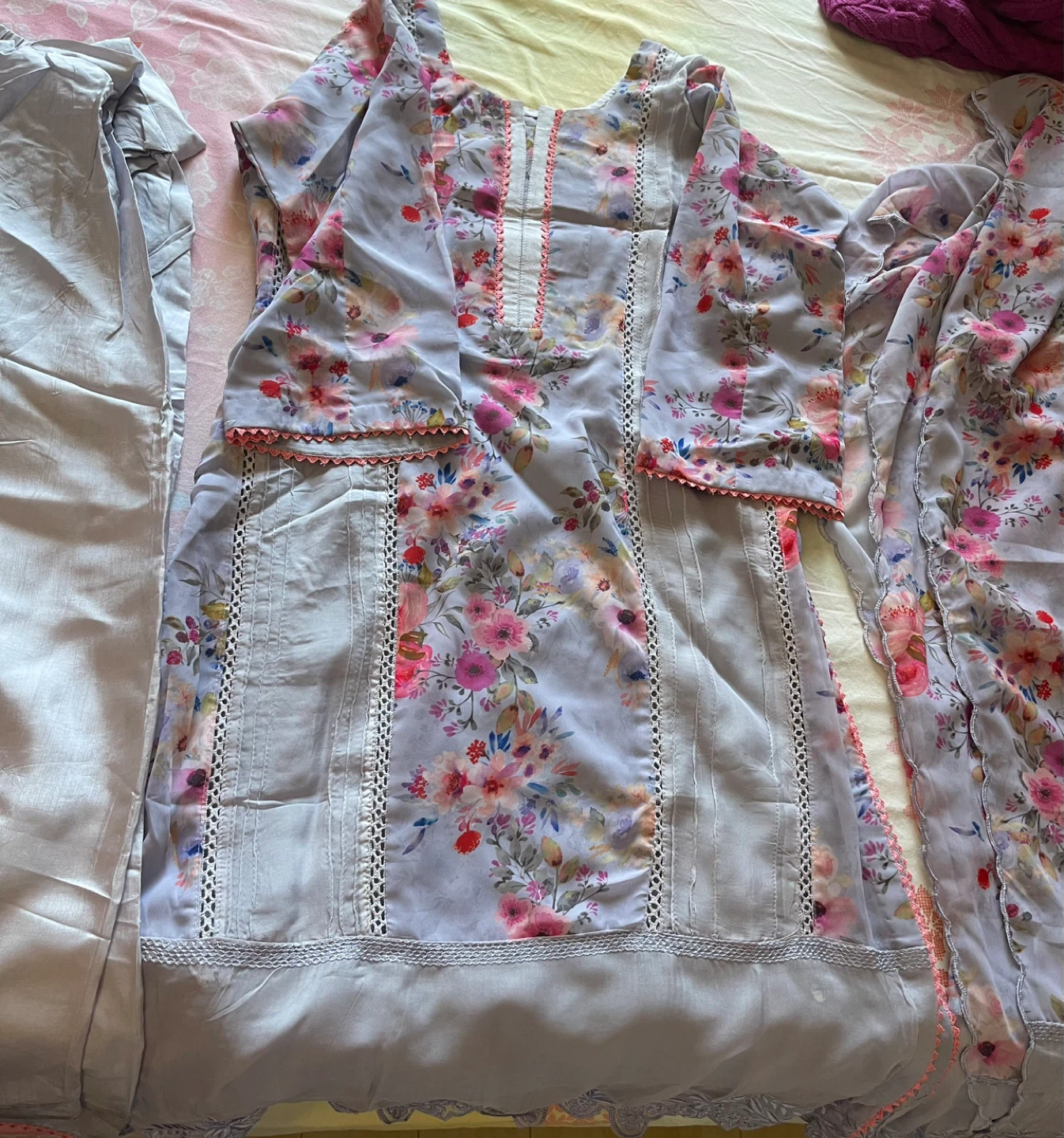 3-Piece Floral Print Outfit georgett stuff