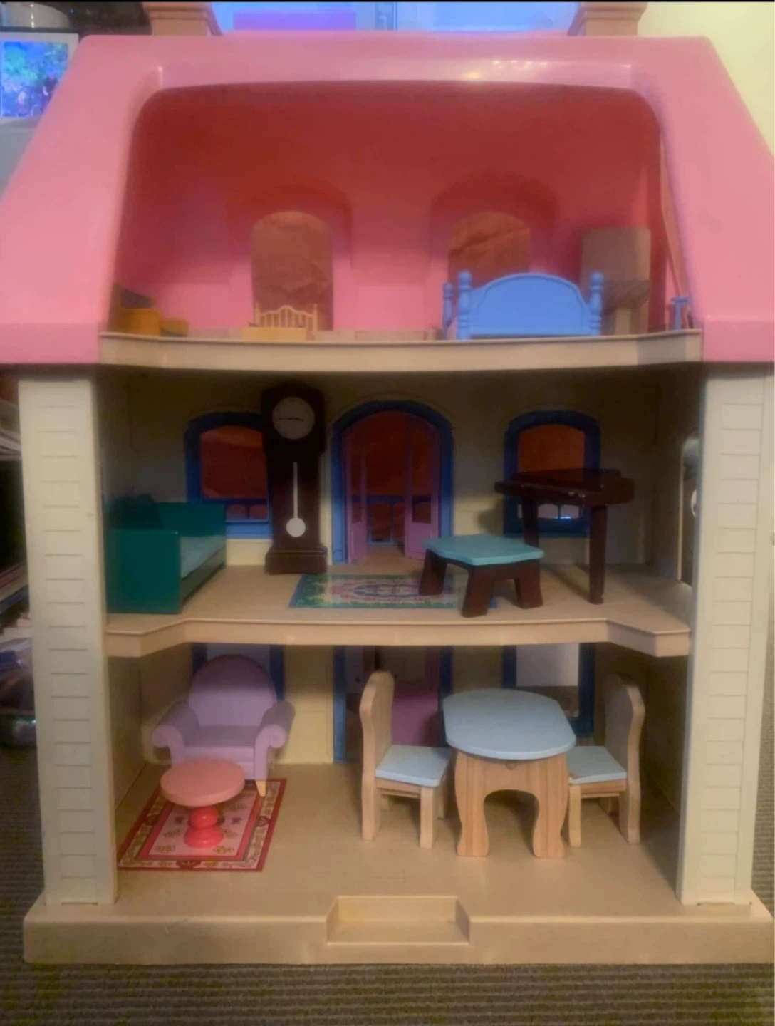 Dollhouse with Furniture - photo 2